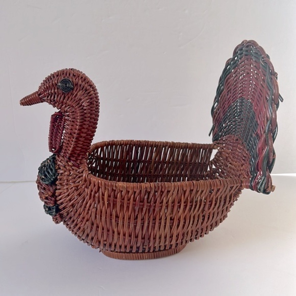 Vintage Turkey Wicker Basket Thanksgiving Centerpiece Fall Autumn Decoration
